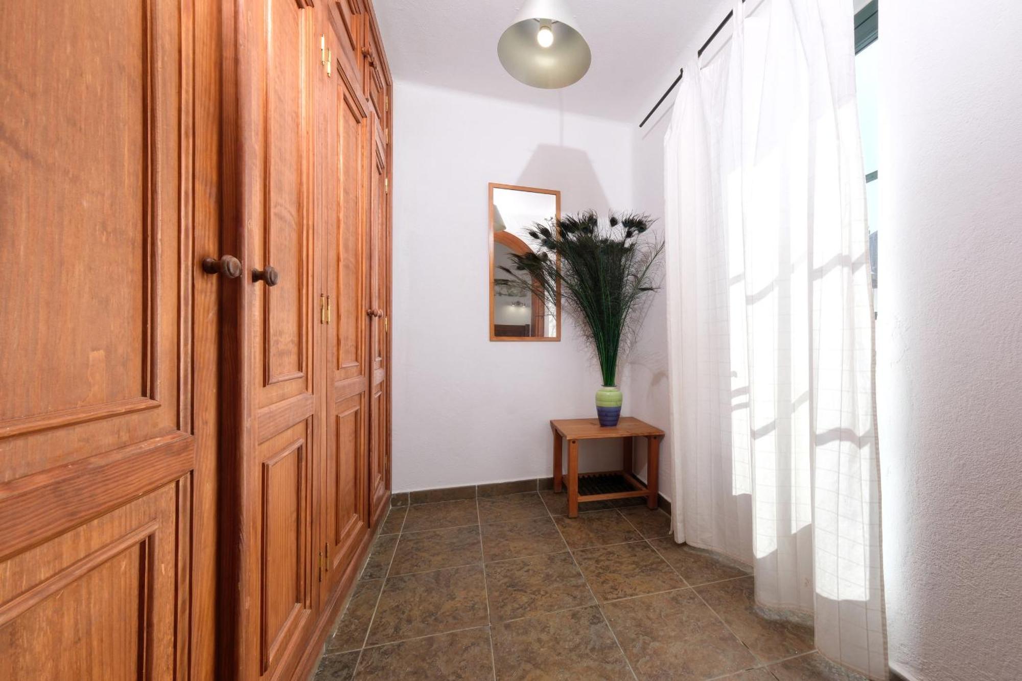 Casa Hibiscus - Shared Pool - Close To Seafront Promenade Punta Mujeres Екстериор снимка
