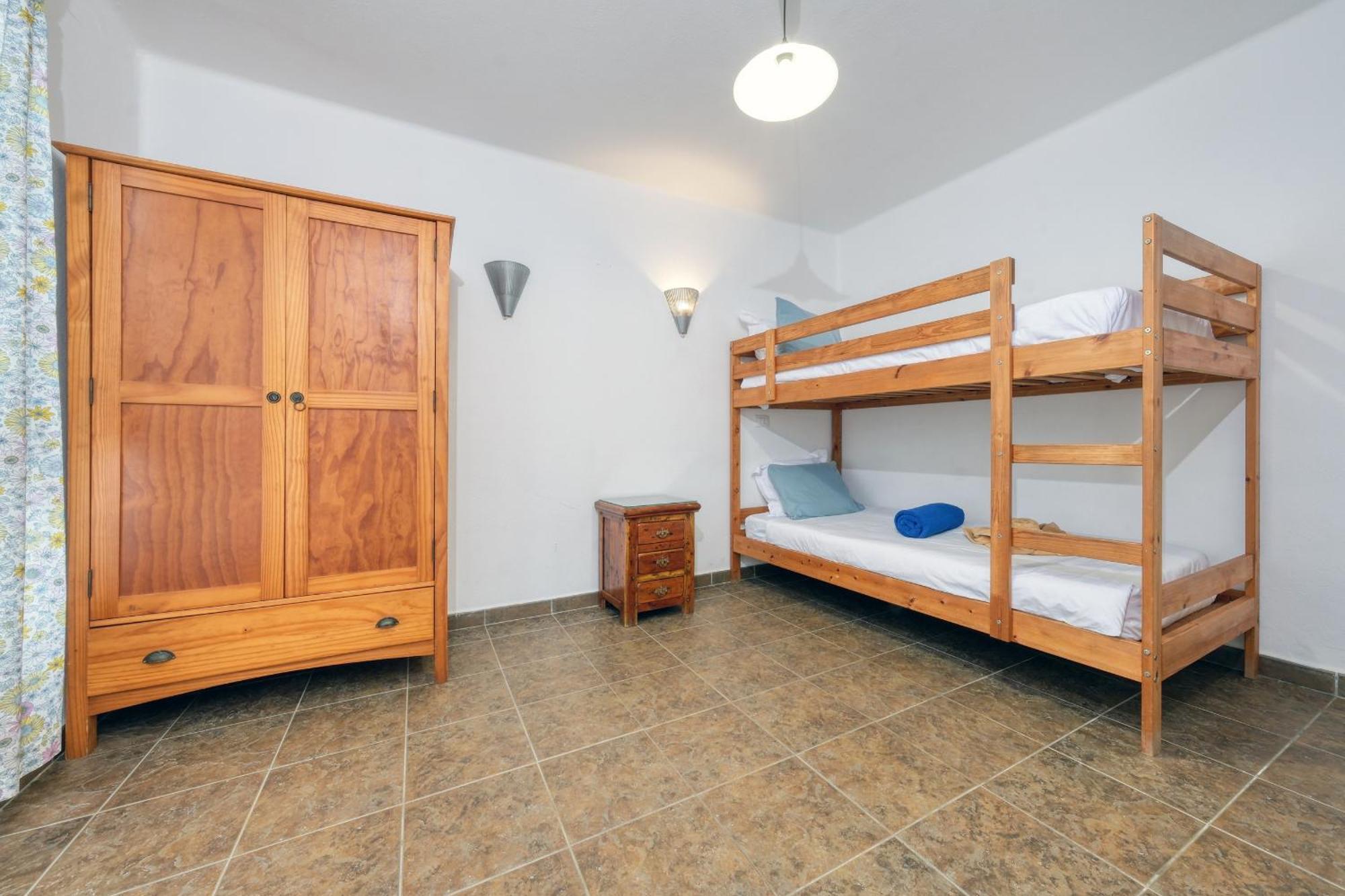Casa Hibiscus - Shared Pool - Close To Seafront Promenade Punta Mujeres Екстериор снимка