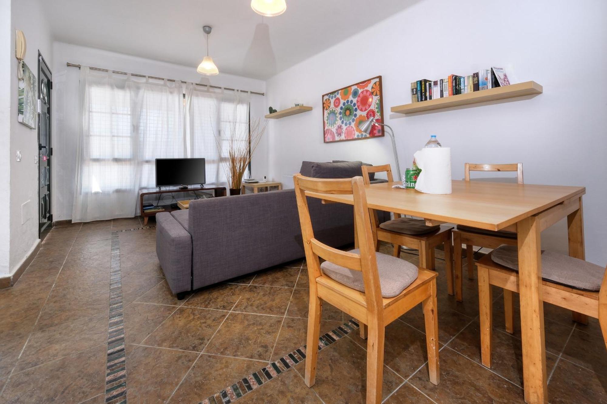 Casa Hibiscus - Shared Pool - Close To Seafront Promenade Punta Mujeres Екстериор снимка